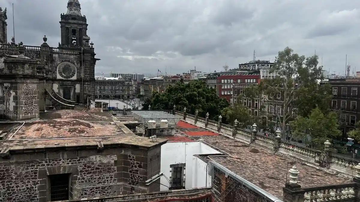 Hotel Catedral. Suíte com terraço. Terraço privado com área de estar e sala de estar separada.